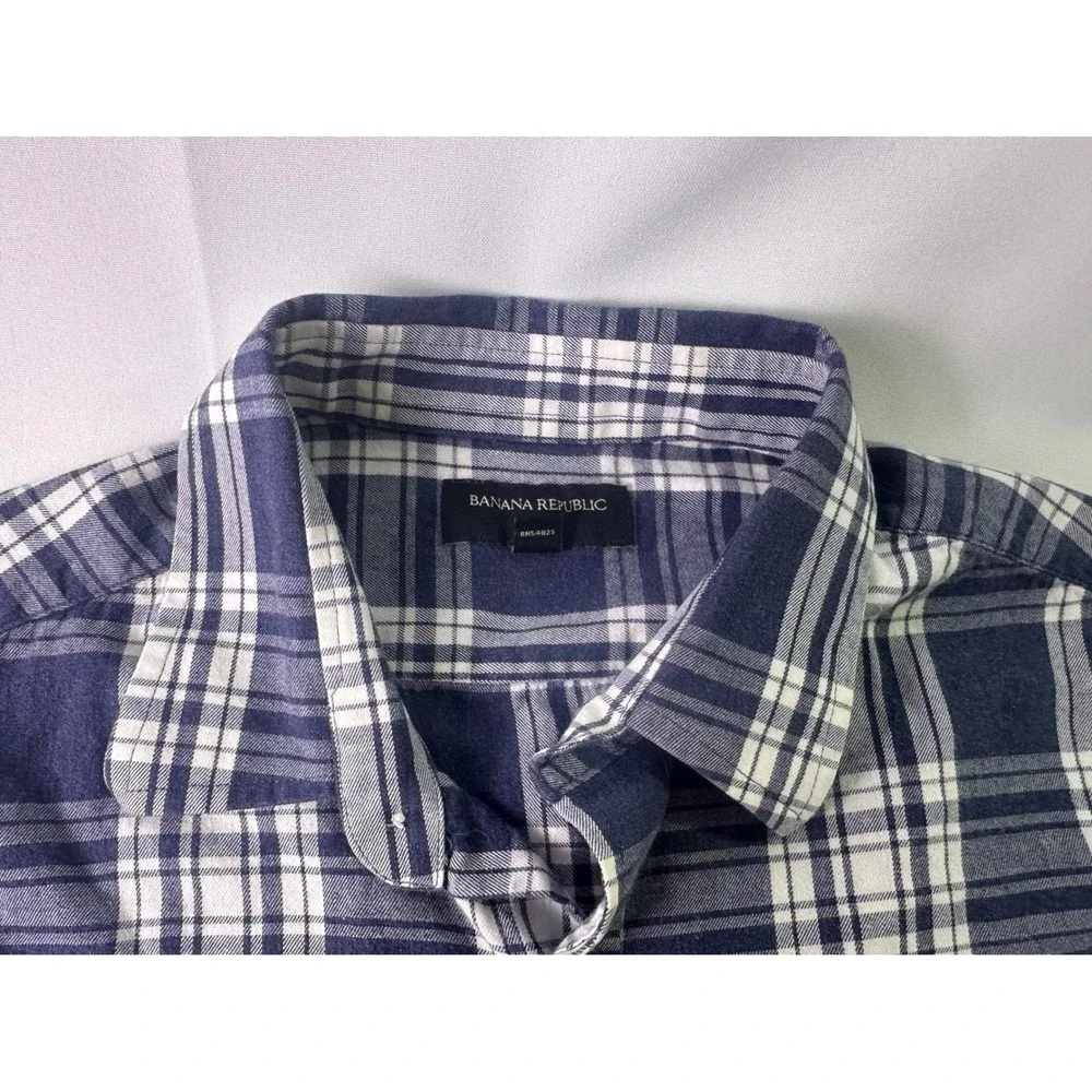 Banana Republic Slim Fit Plaid Button Down Shirt‎ Mens Size Medium Blue White